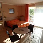 Veles Cannes