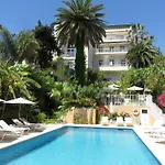Veles Aparthotel Cannes
