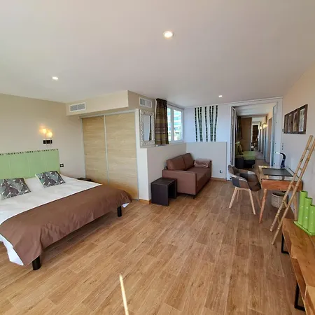 Veles Hotel apartamentowy Cannes