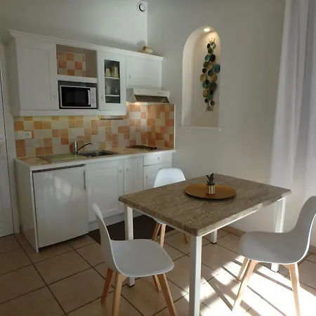 Apartahotel Veles Cannes