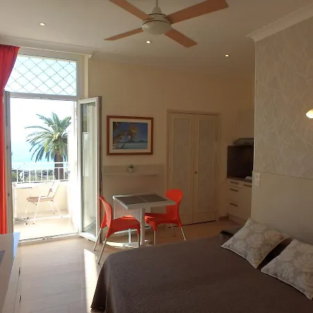 Apartahotel Veles 3*