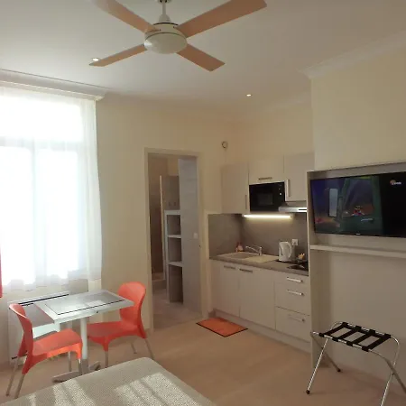 Aparthotel Veles