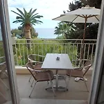 Veles Κάννες