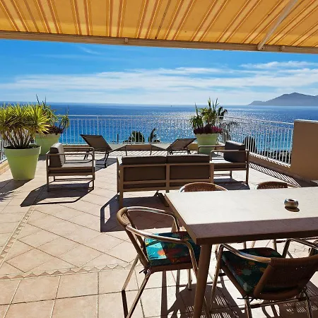 Aparthotel Veles 3*
