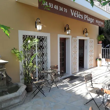 Aparthotel Veles 3*