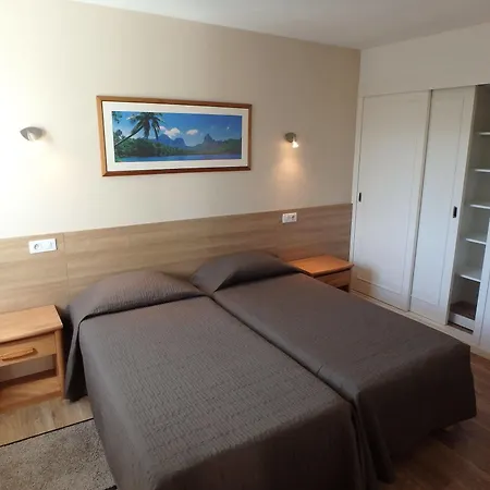 Aparthotel Veles